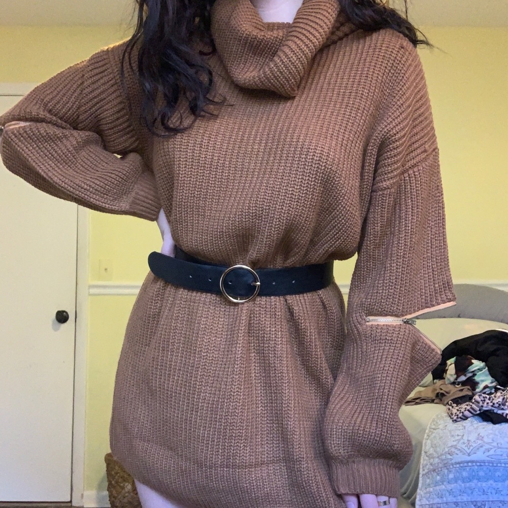 RUMOR BOUTIQUE LF CAMEL SWEATER DRESS WITH ZIPPERS